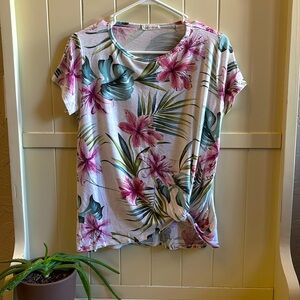 Stevie Hender Floral T w/ Twisted Knot Side